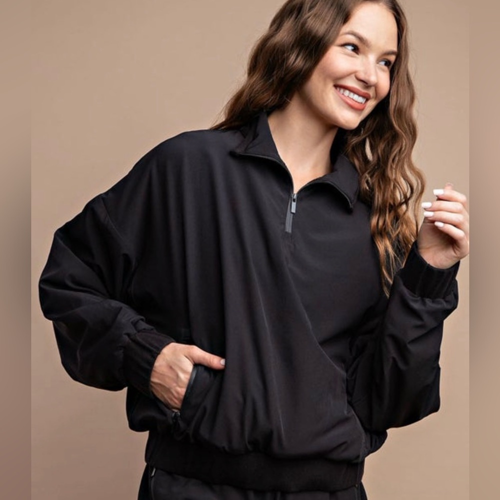 RAE MODE STRETCH WOVEN AND INNER FLEECE MOCK NECK PULLOVER